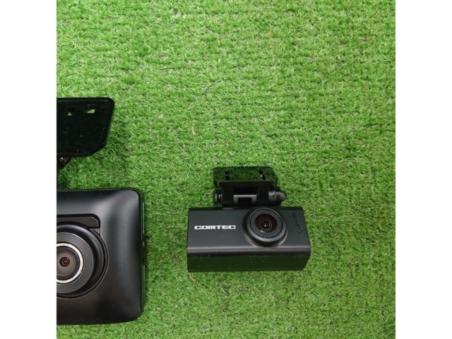 COMTEC
ZDR-015 Front and Rear Recording Dashcam