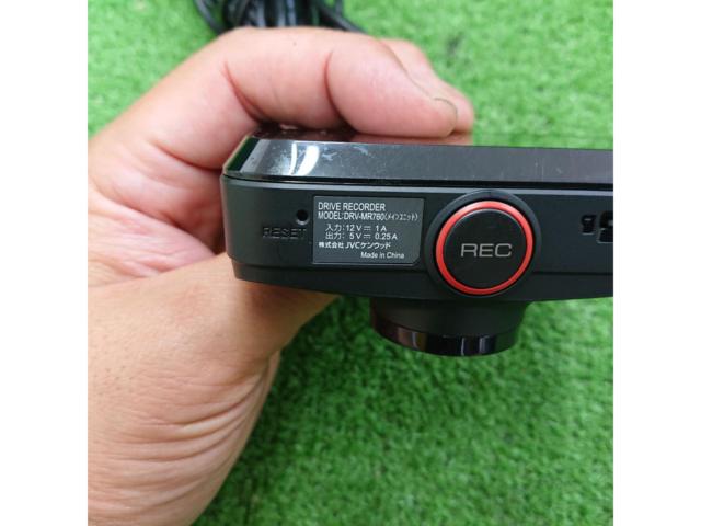 KENWOOD
DRV-MR760 Front and Rear Recording Dashcam