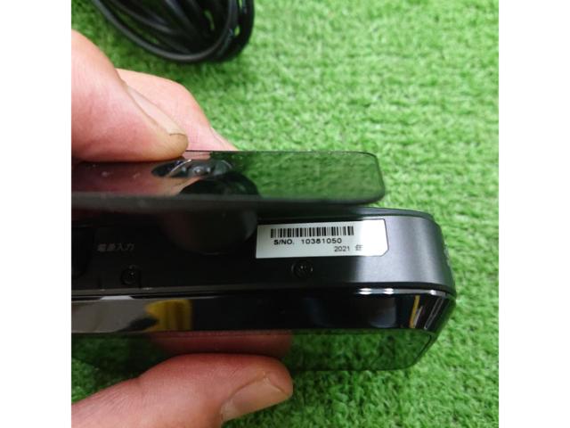 KENWOOD
DRV-MR760 Front and Rear Recording Dashcam