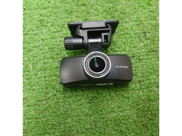KENWOOD
DRV-MR760 Front and Rear Recording Dashcam