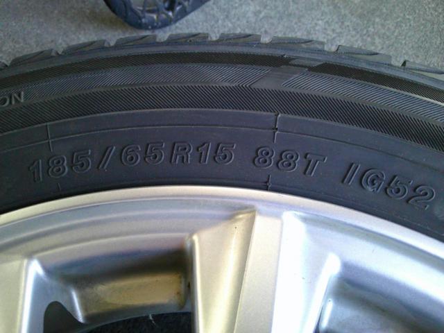 【H倉庫】YOKOHAMA iceGUARD iG52C + weds AXEL