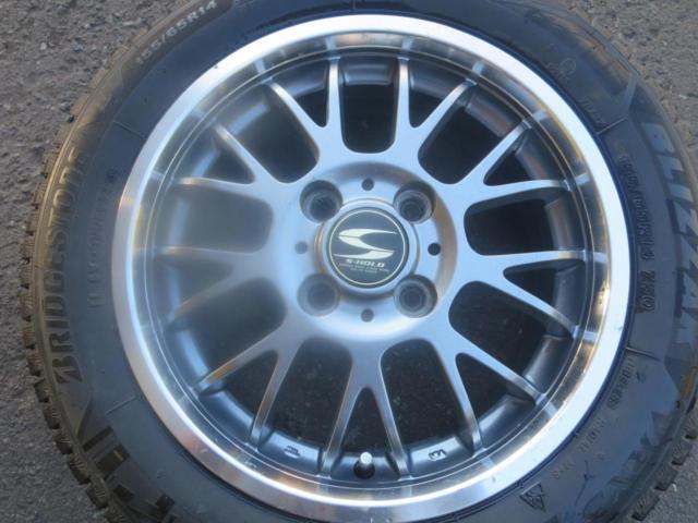 BRIDGESTONE BLIZZAK VRX3 + BADX S-HOLD GLANZ SE