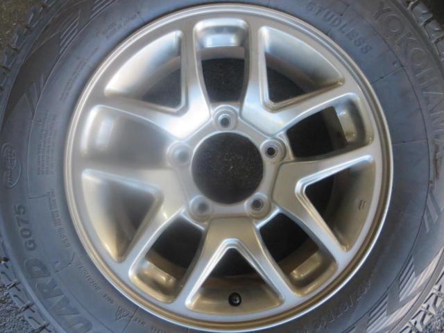 YOKOHAMA icerGUARD G075 + スズキ ジムニーJB64純正ホイール