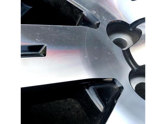 *This product is for wheels only. Mitsubishi genuine Delica D:5
(CV 1 W)
Mid-term type
Genuine
Wheel