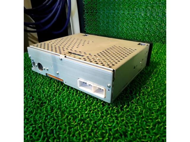 【ダイハツ純正】 純正 CDデッキ (86180-B2100)