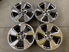 TOYOTA
RAV4
Original wheel
