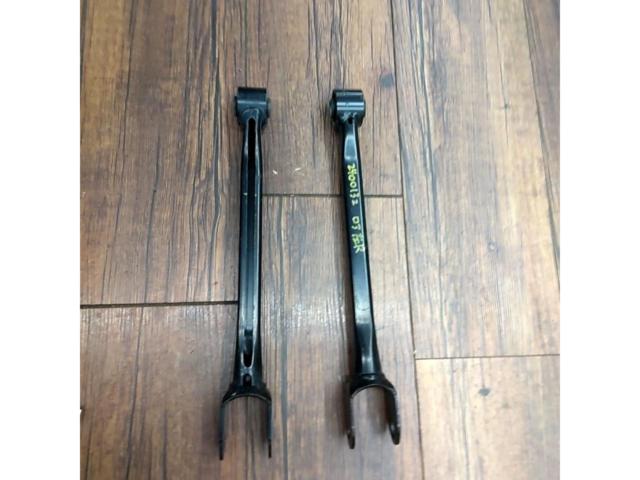 トヨタ純正 210系 クラウンアスリート後期 純正アームセット