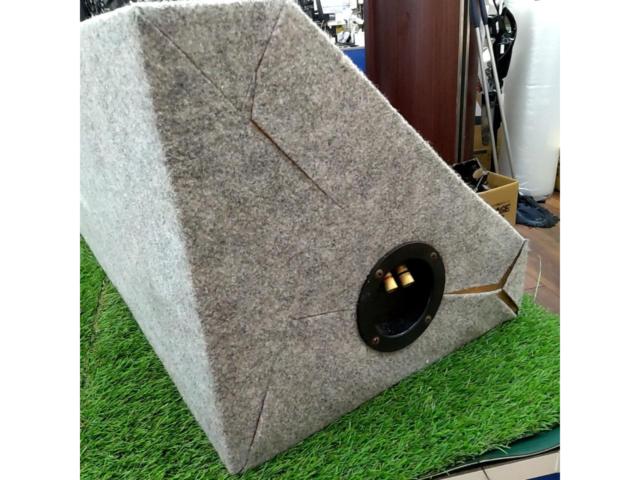 メーカー不明 BOX付きサブウーハースピーカー