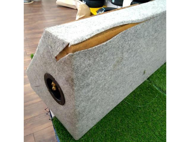 メーカー不明 BOX付きサブウーハースピーカー