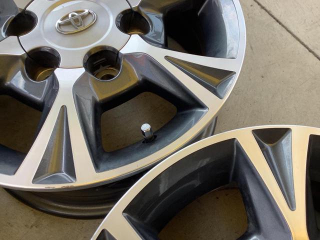 Toyota genuine 200 series Hiace / genuine optional aluminum wheels