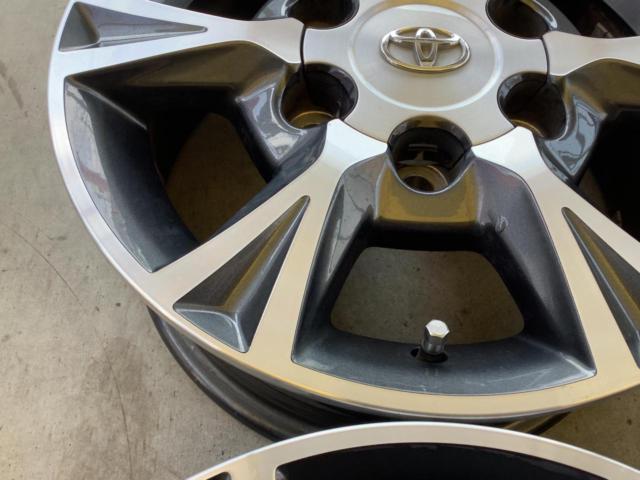 Toyota genuine 200 series Hiace / genuine optional aluminum wheels
