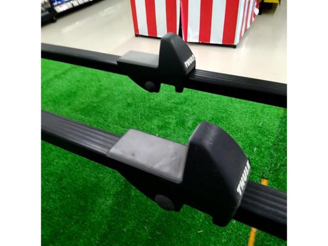 THULE ベースキャリア 【ハイエース 200系】