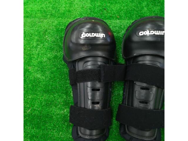 GOLDWIN Knee Guards