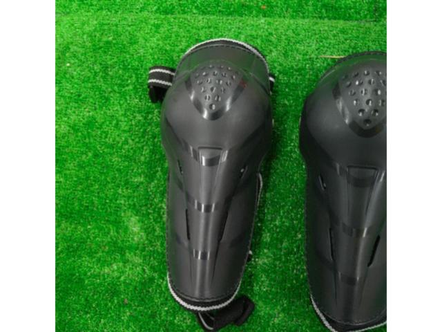 Elbow guards from an unknown manufacturer