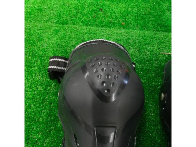 Elbow guards from an unknown manufacturer