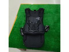 KOMINE Chest Protector
XXL size