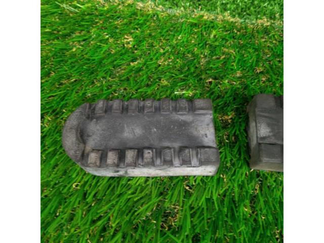 YAMAHA/Y'S
GEAR Genuine Optional Parts
Step rubber set
Selo 250