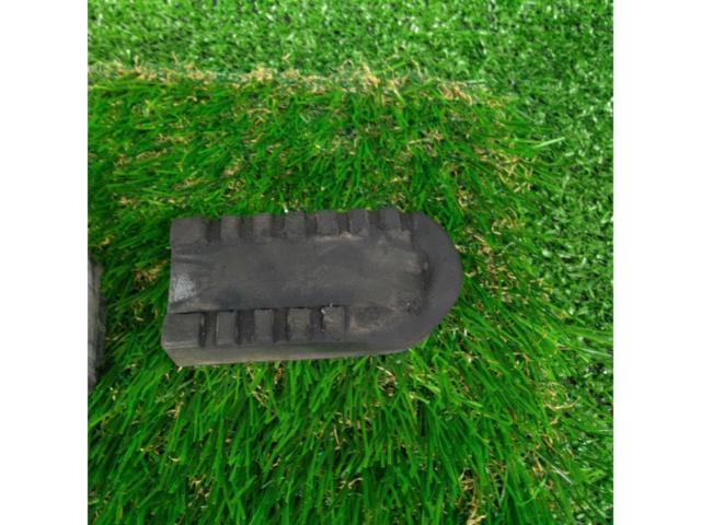 YAMAHA/Y'S
GEAR Genuine Optional Parts
Step rubber set
Selo 250