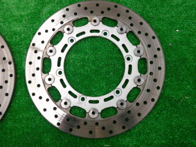 Unknown Manufacturer
VMAX
22WE
Front disc rotor