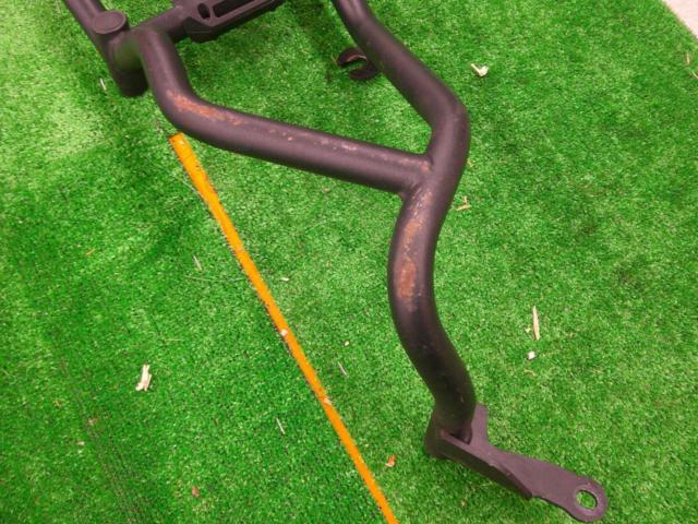 GIVI
Engine guards/crash bars
