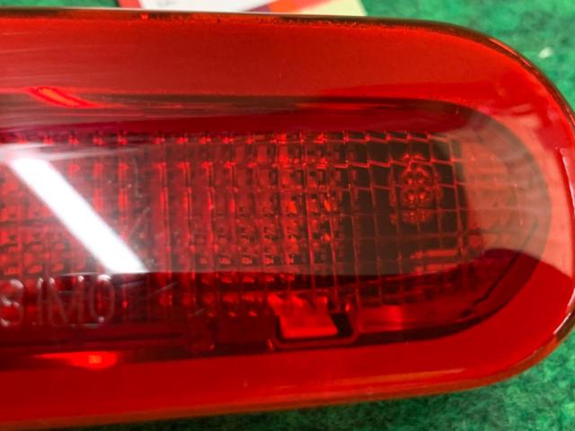 SUZUKI 純正LEDハイマウントストップランプ 刻印番号:TOKAIDENSO 35810-81M0 ジムニー:JB64/エブリィ:DA17V/スペーシア:MK53S