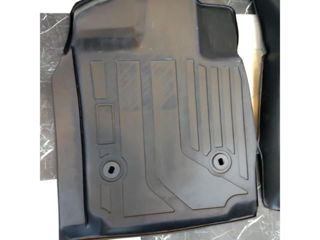 【30アルファード/Fパッケージ】メーカー不明 7分割3Dラバーマット