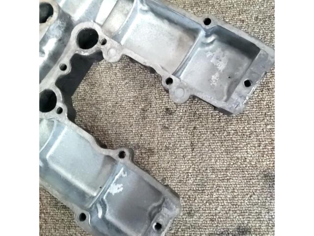 Kawasaki Zephyr 400 C5
Genuine cylinder head cover