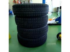 *This product is for tires only* BRIDGESTONE BLIZZAK
VRX2
155 / 65R14