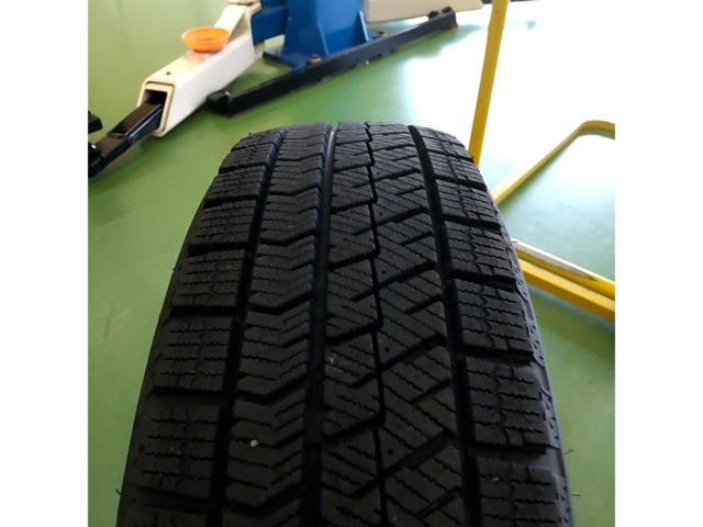 *This product is for tires only* BRIDGESTONE BLIZZAK
VRX2
155 / 65R14