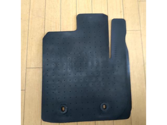 【ダイハツ純正】ラバーフロアマット
