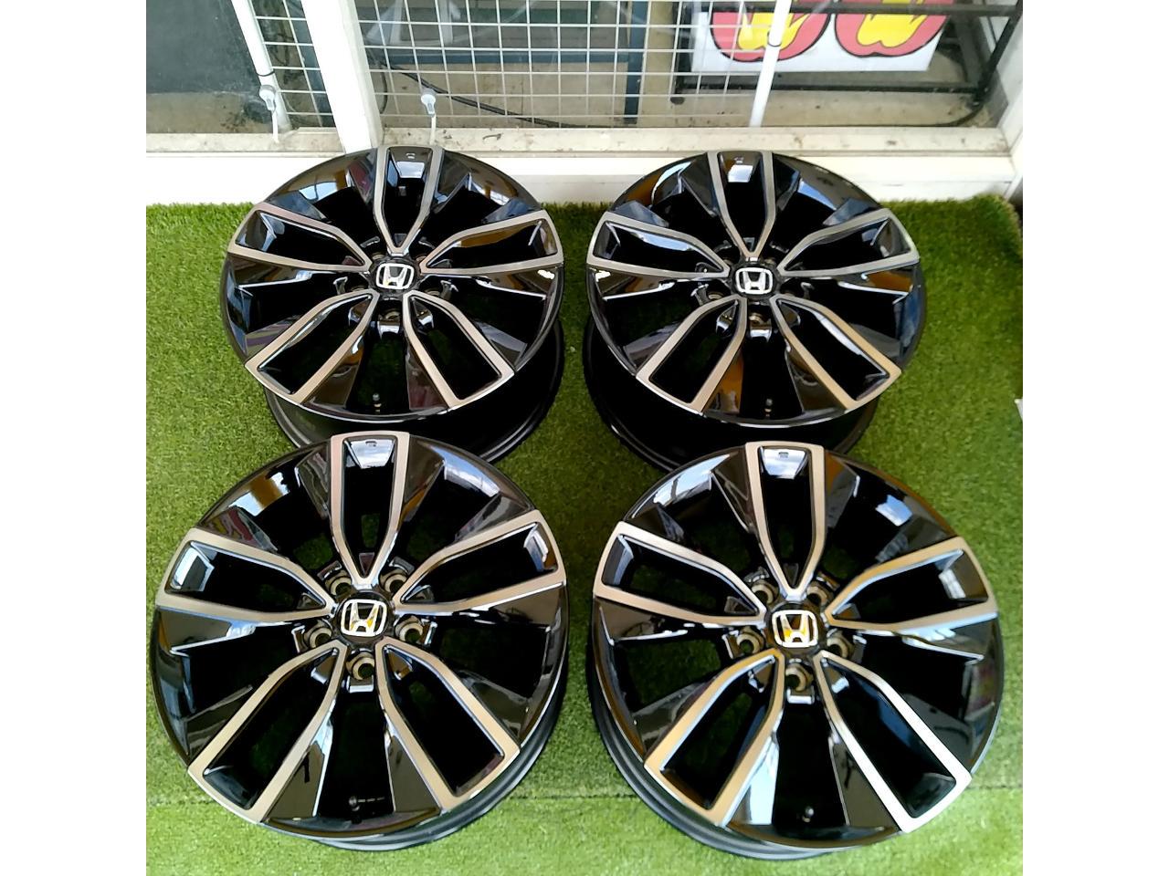 Honda genuine
RV type Vezel
RS original wheel
