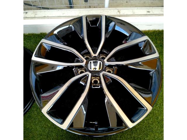 Honda genuine
RV type Vezel
RS original wheel