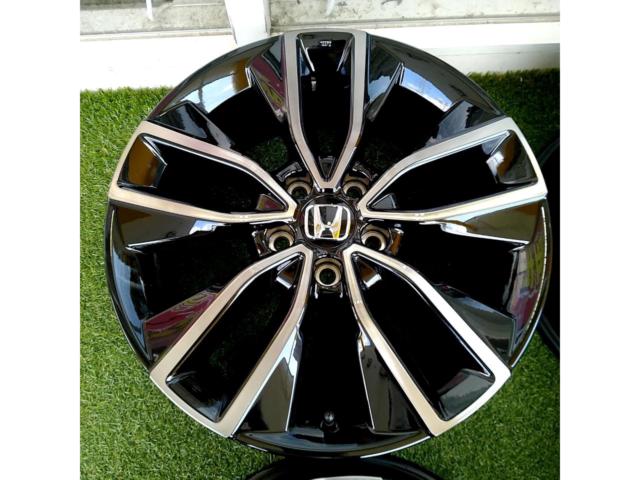 Honda genuine
RV type Vezel
RS original wheel