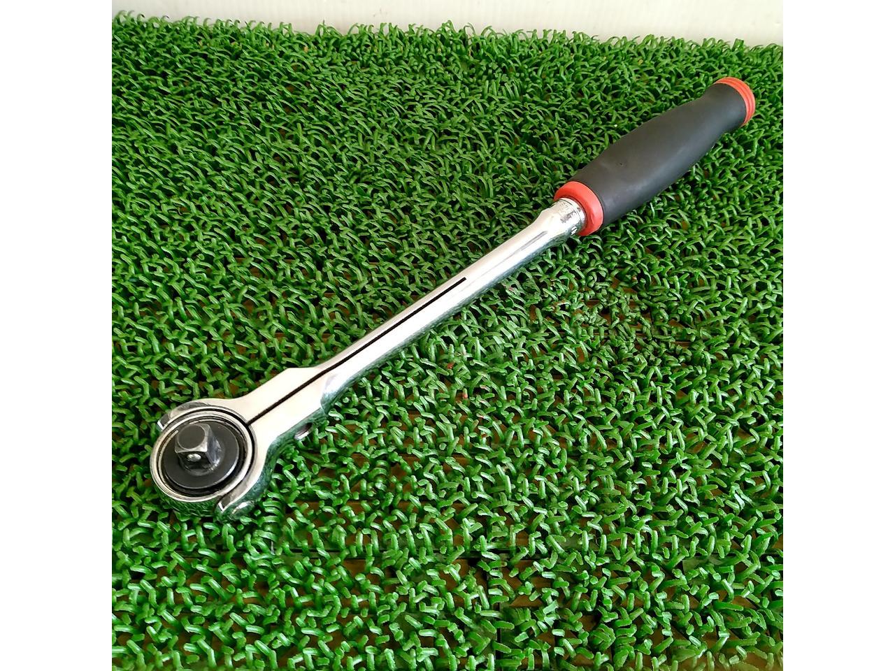 Snap-on
3/8 SQ
Swivel head ratchet
FHNF100