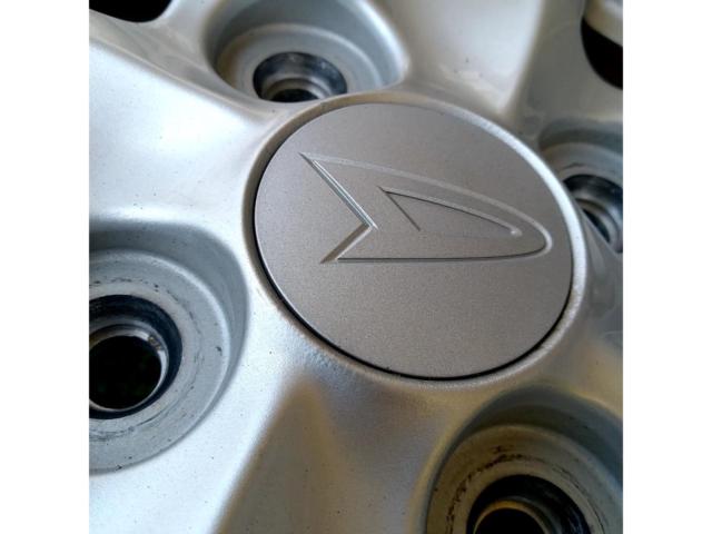 Genuine Daihatsu parts
Move genuine wheels + YOKOHAMA BluEarth-ES
ES32