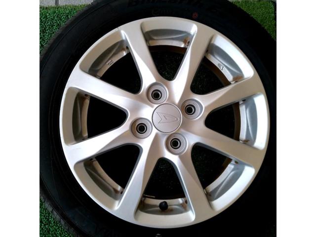 Genuine Daihatsu parts
Move genuine wheels + YOKOHAMA BluEarth-ES
ES32