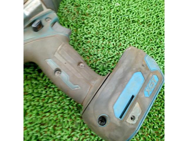 Makita Corporation
Rechargeable impact wrench
TW007