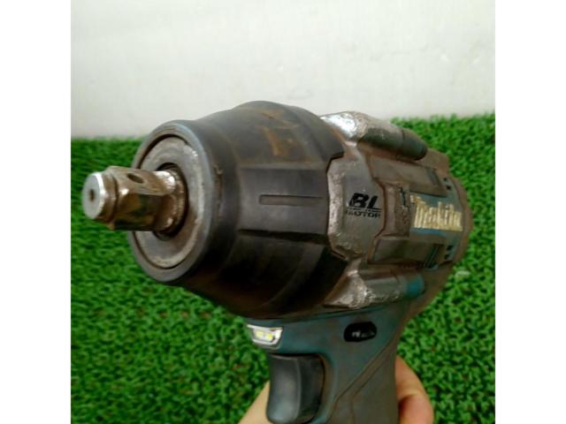Makita Corporation
Rechargeable impact wrench
TW007