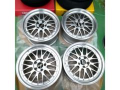 BBS (Bee-Bees)
LM
LM114
