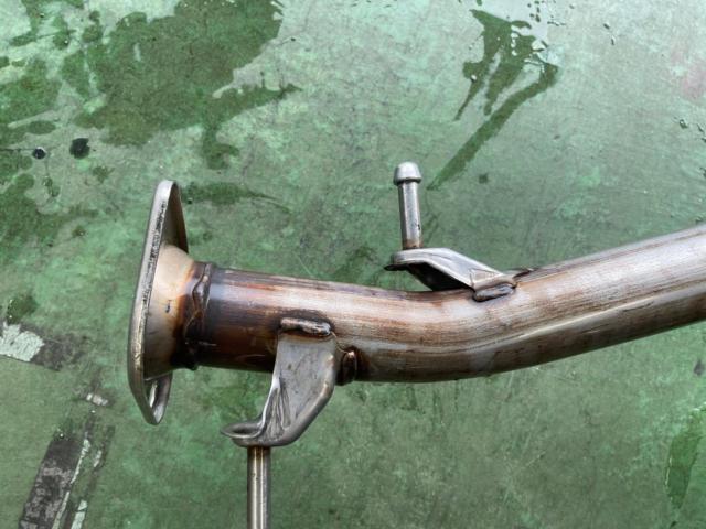 TOYOTA
Altezza
Genuine muffler
Rear piece only