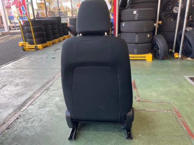 Mazda Genuine BM5FP
Acceleration
Genuine sheet
Driver side