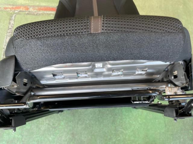 Mazda Genuine BM5FP
Acceleration
Genuine sheet
Driver side