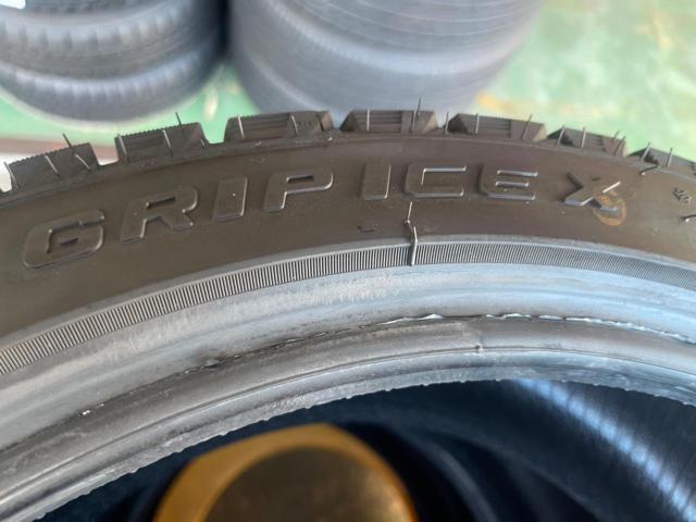 GRIPMAX
GRIPICE
X
4 pieces set