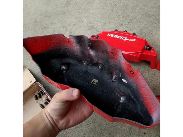 WEBER Sports キャリパーカバー