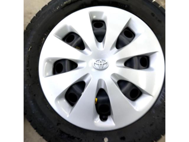 年数違い TOYOTA(トヨタ) アクア 10系 純正スチールホイール  + GOODYEAR(グッドイヤー) ICE NAVI 7