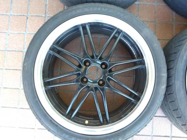 Unknown Manufacturer
Polished rim
Double 8-spoke
Wheel only four