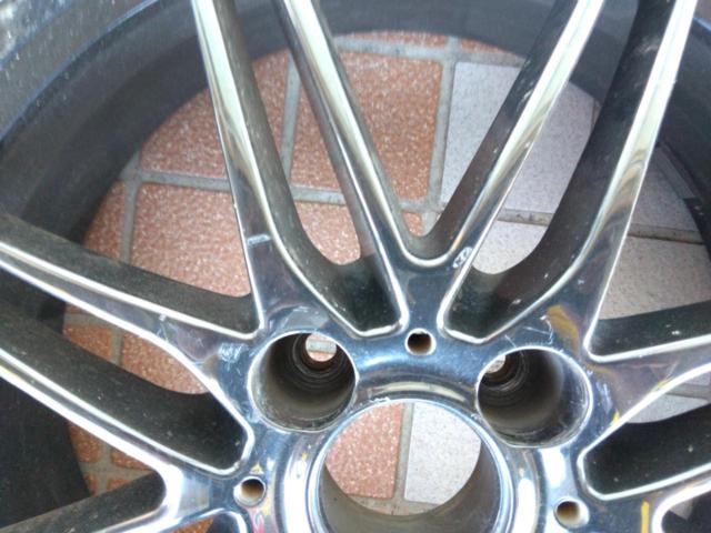 Unknown Manufacturer
Polished rim
Double 8-spoke
Wheel only four