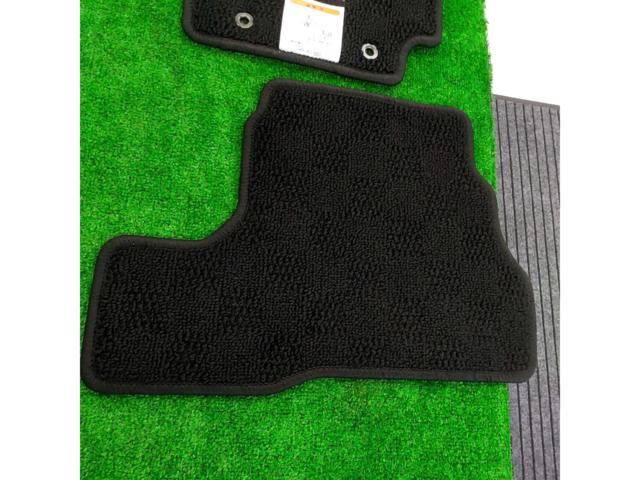 Suzuki genuine floor mats