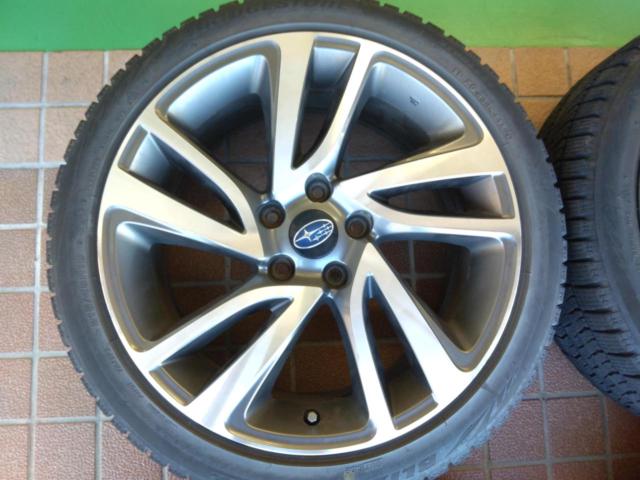 Subaru genuine VM series
Revu~ogu
Genuine wheels + BRIDGESTONE BLIZZAK
VRX2
215 / 45R18
