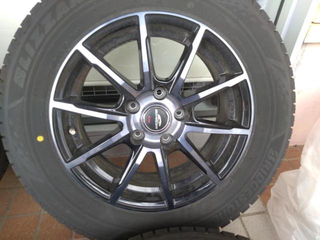 A-TECH
SCHNEIDER
+
BRIDGESTONE VRX3
215 / 60R16